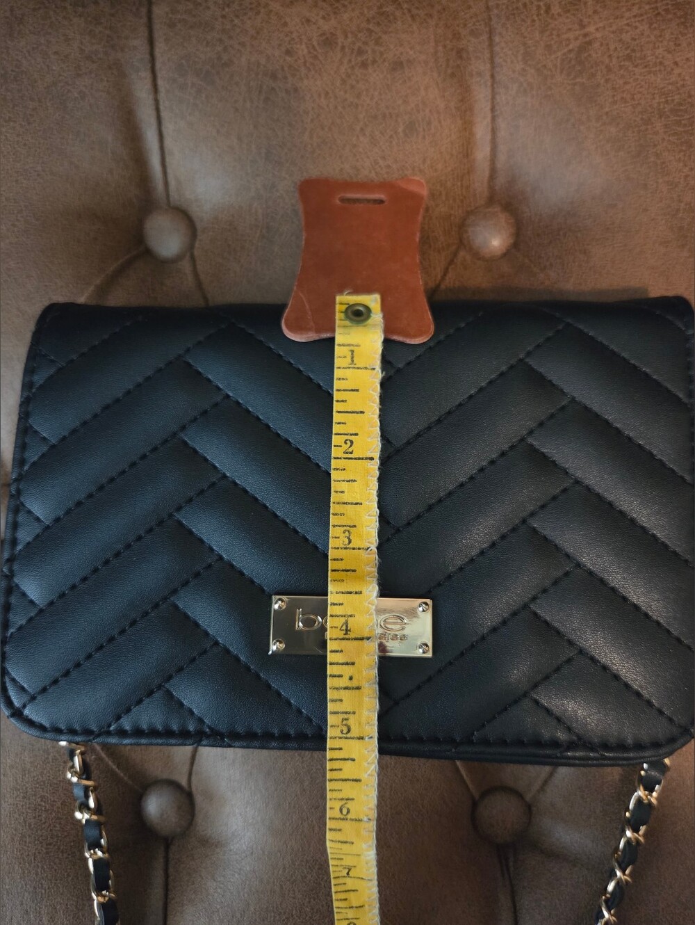 Bebe Sophia Black Quilted Crossbody with Gold Chain Strap - Picture 10 of 16